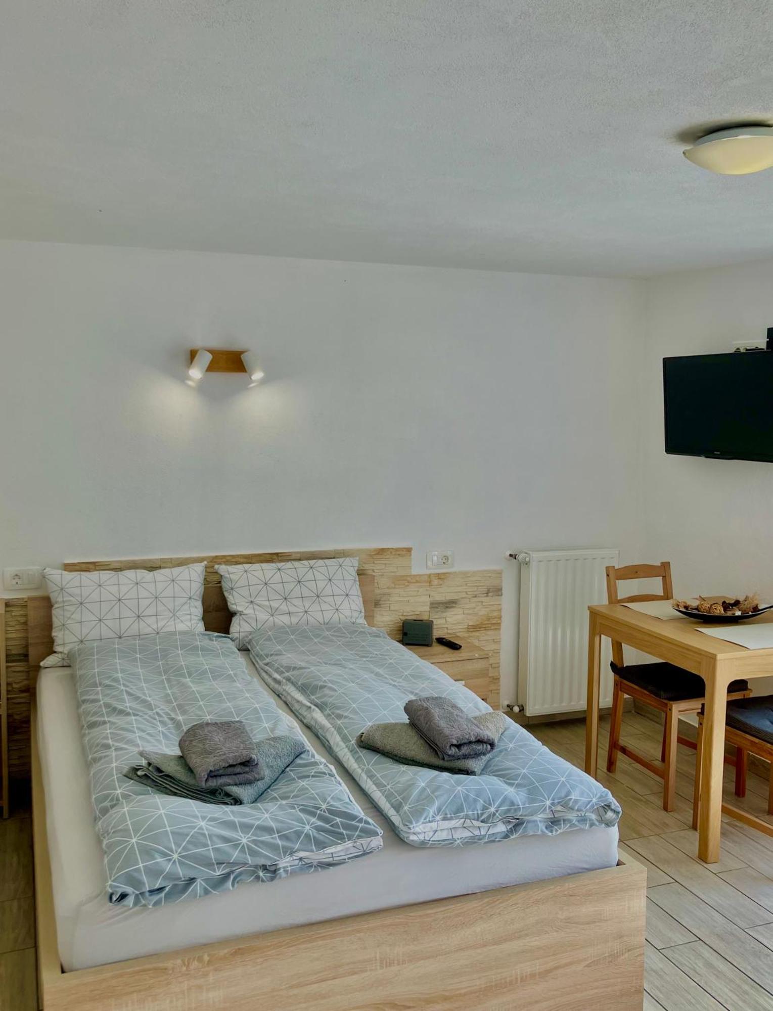 Apartment Ozebek Cerkno Eksteriør billede