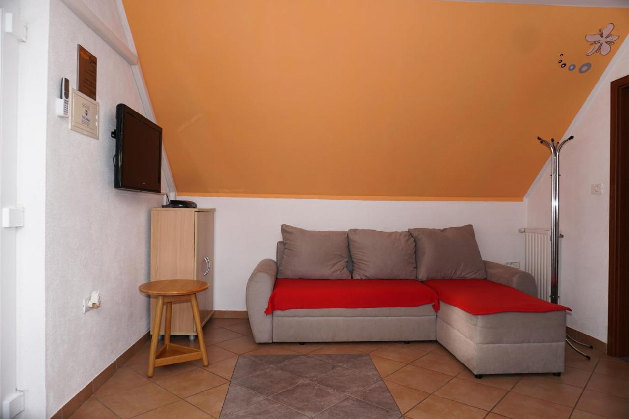Apartment Ozebek Cerkno Eksteriør billede